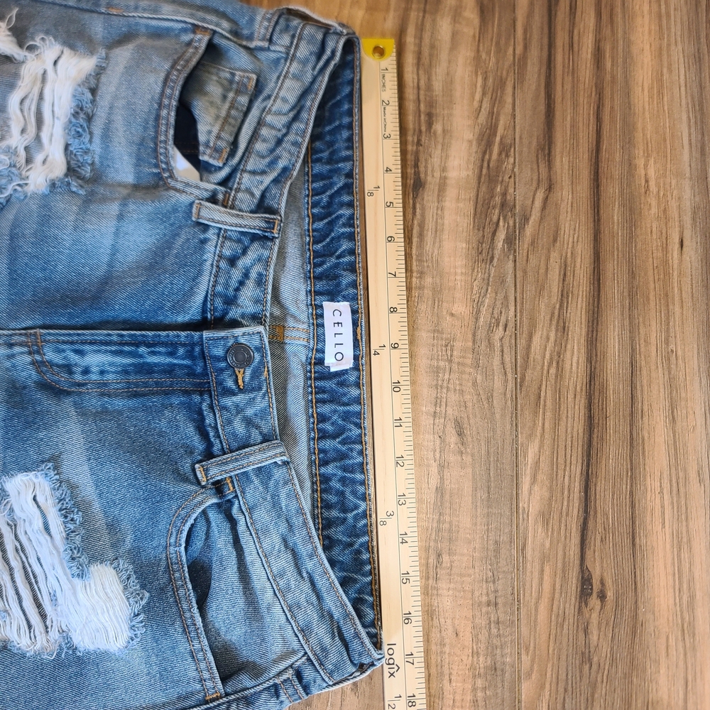 Cello Distressed Light Blue Women's Ripped Skinny Jeans Size 11 *sold* - Picture 4 of 7